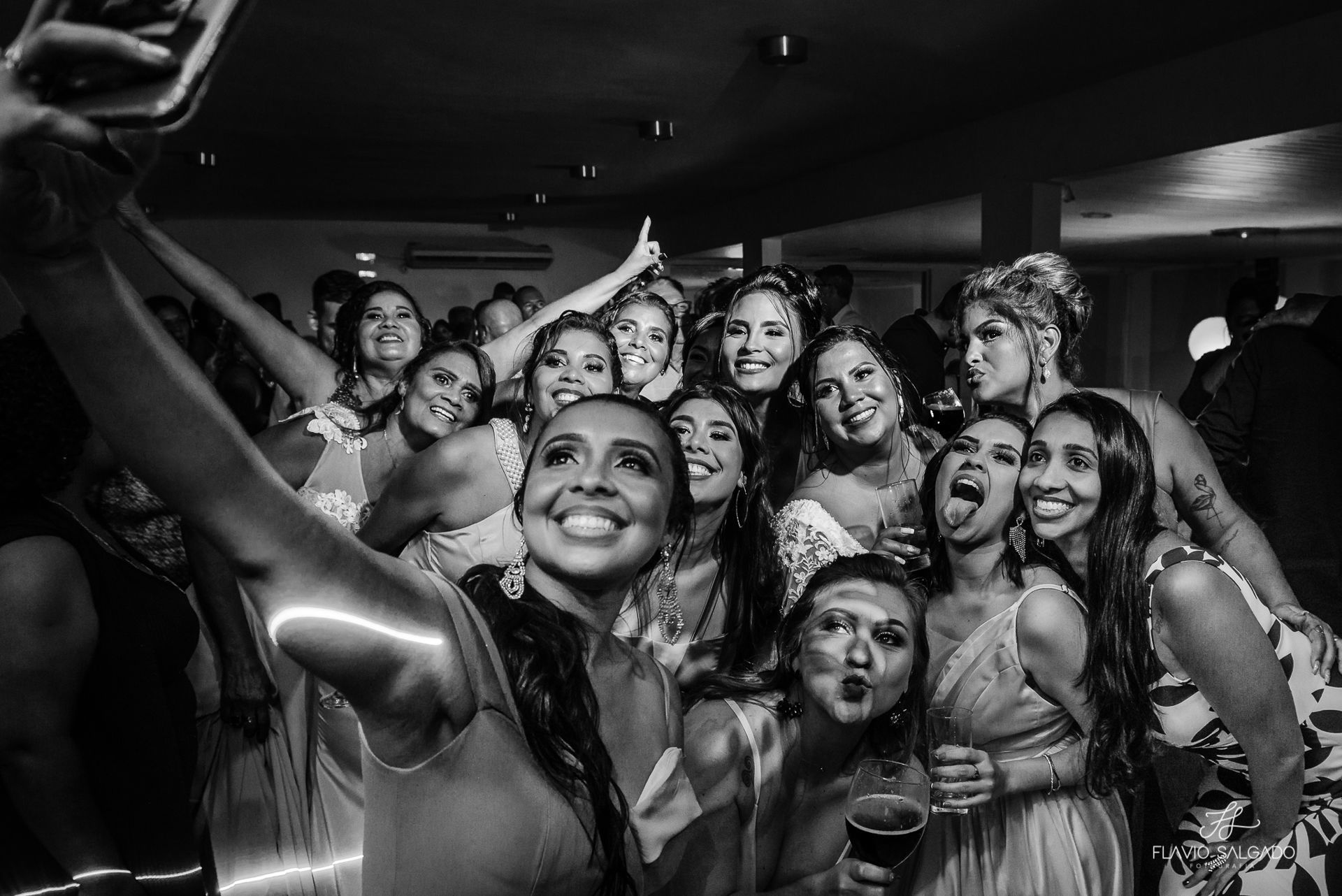Foto Casamento Luciana e Milton Fest Decore - Bacaxá Foto Casamento Luciana e Milton Fest Decore - Bacaxá - Imagem 39