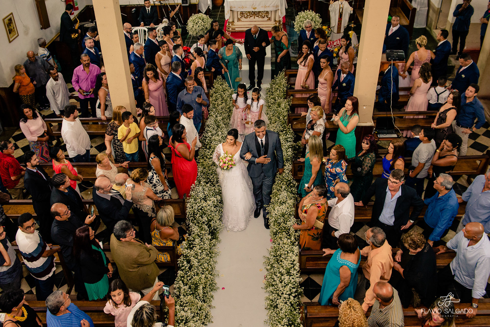 Foto Casamento Luciana e Milton Fest Decore - Bacaxá Foto Casamento Luciana e Milton Fest Decore - Bacaxá - Imagem 28