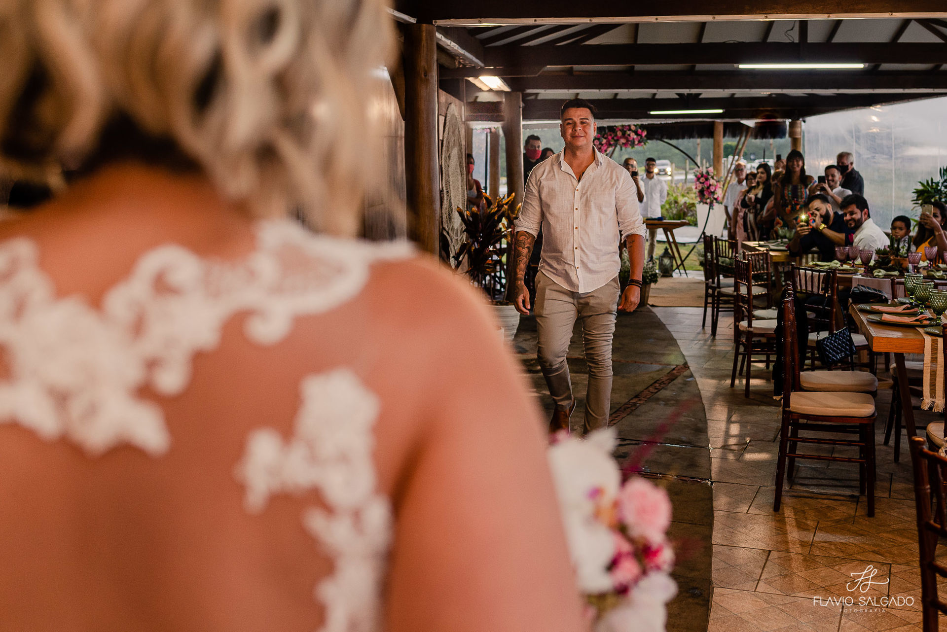 Foto Dicas Para Organizar um Mini Casamento Perfeito (ou mini wedding) Foto Dicas Para Organizar um Mini Casamento Perfeito (ou mini wedding) - Imagem 8