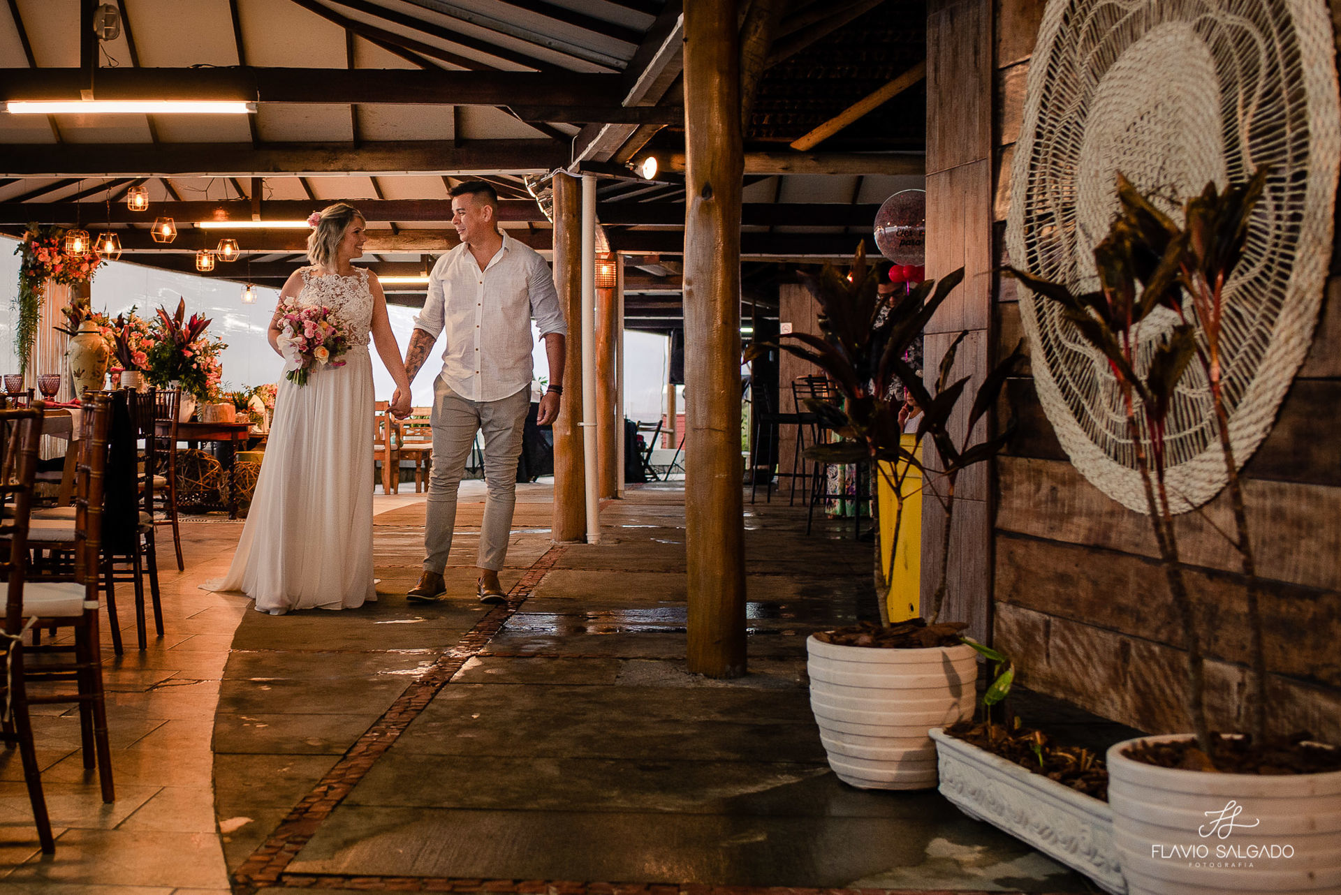 Foto Dicas Para Organizar um Mini Casamento Perfeito (ou mini wedding) Foto Dicas Para Organizar um Mini Casamento Perfeito (ou mini wedding) - Imagem 9
