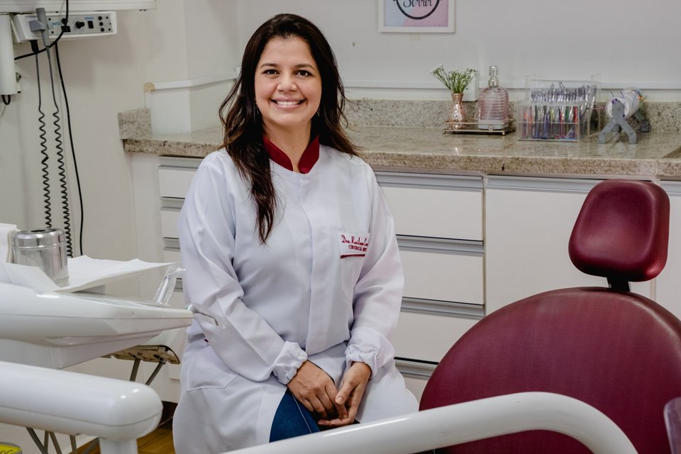 Dra Rosilene Cavalcanti - Cirurgiã Dentista - RJ Dra Rosilene Cavalcanti - Cirurgiã Dentista - RJ