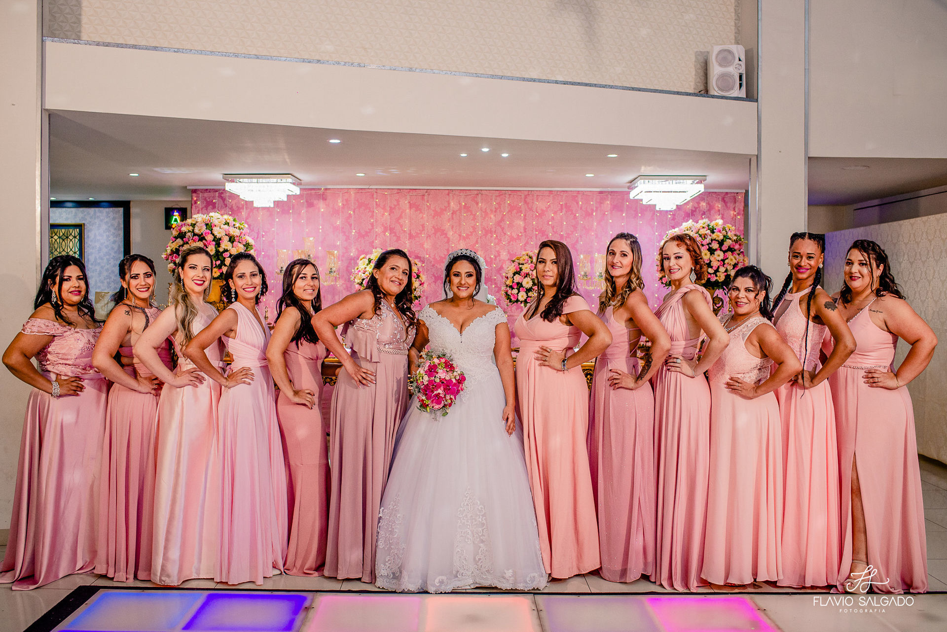 Foto Cores Para Vestido de Madrinhas de Casamento Foto Cores Para Vestido de Madrinhas de Casamento - Imagem 16